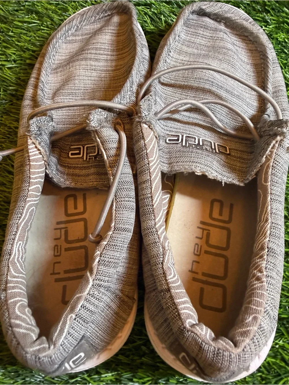Hey Dude young girls Slip-On Loafers in Light Gray 1Y  women 2